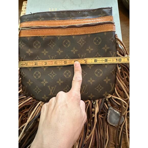 Vintage Boho Louis Vuitton Women's Brown Braided Leather Pochette Bosphore Bag - Picture 12 of 16